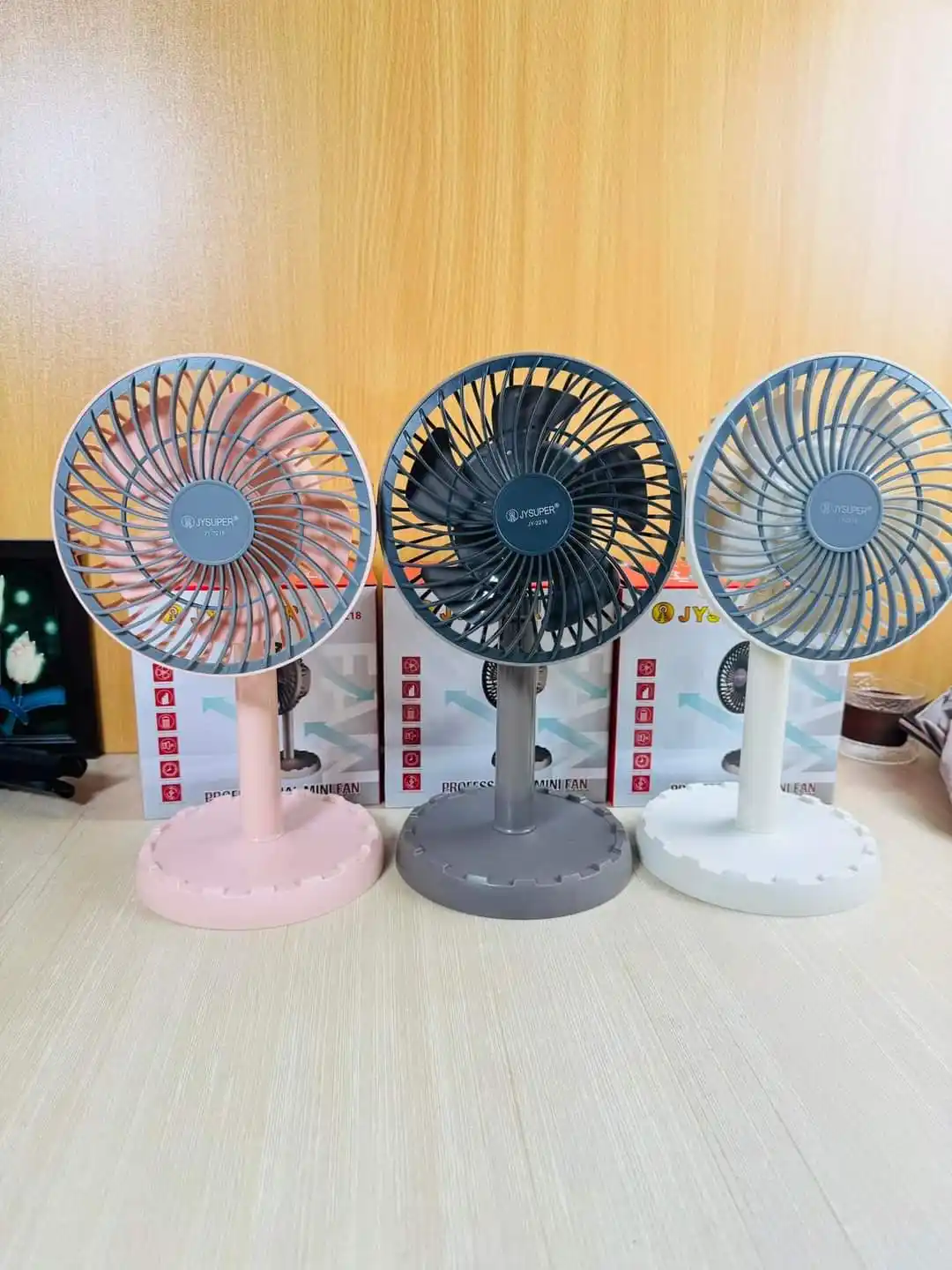 JY Super Rechargble 2218 model Fan( দ্রুত অর্ডার করুন সীমিত স্টক এই দামে পাবেন না প্রতিদিন দাম বাড়তাছে)